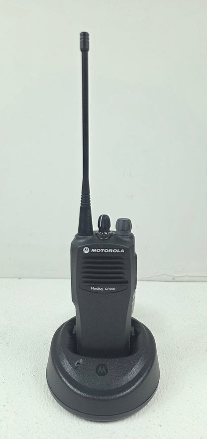 Motorola Portable CP200 UHF 465-495 Mhz 4ch 4W