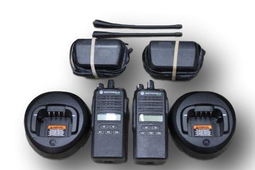 Motorola CP185 UHF 435-480 Mhz 16 Channels 4 W Radios (Set of 2)
