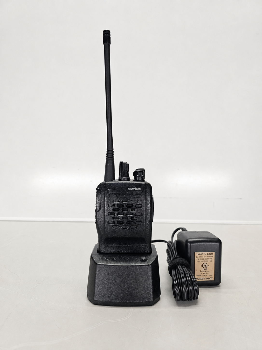 Vertex Portable VX-210V VHF 148-174 Mhz 16ch 5W