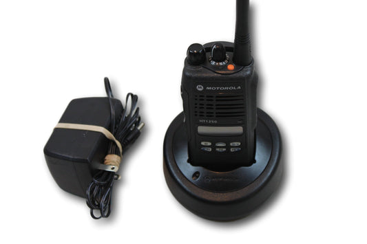 Motorola HT1250 Lowband (29-42MHz) Portable Radio (Ltd Keypad)