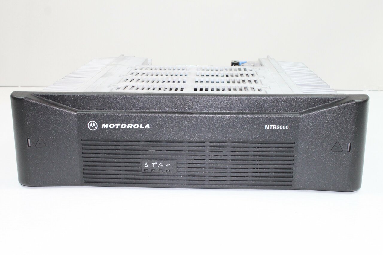 Motorola MTR2000 UHF (403-470MHz) Repeater (30W)