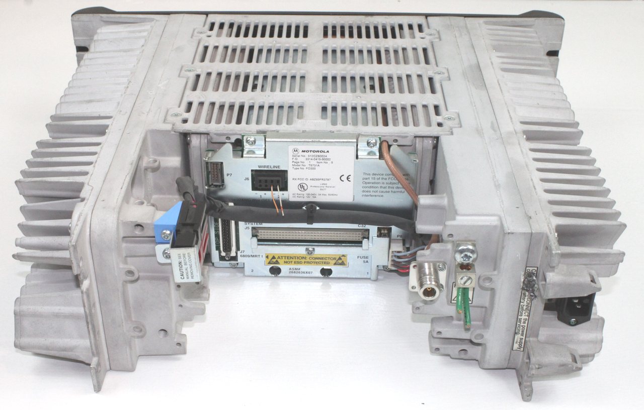 Motorola MTR2000 UHF (403-470MHz) Repeater (30W)