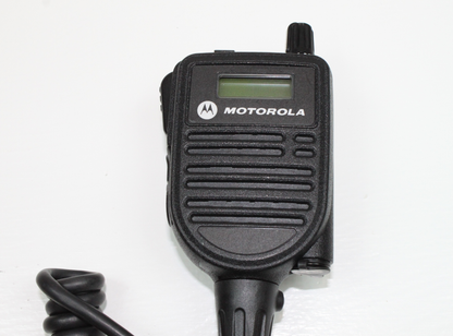 MOTOROLA HMN4104 APX Speaker Mic w/ RLN6424 RX-only earpiece for APX Models