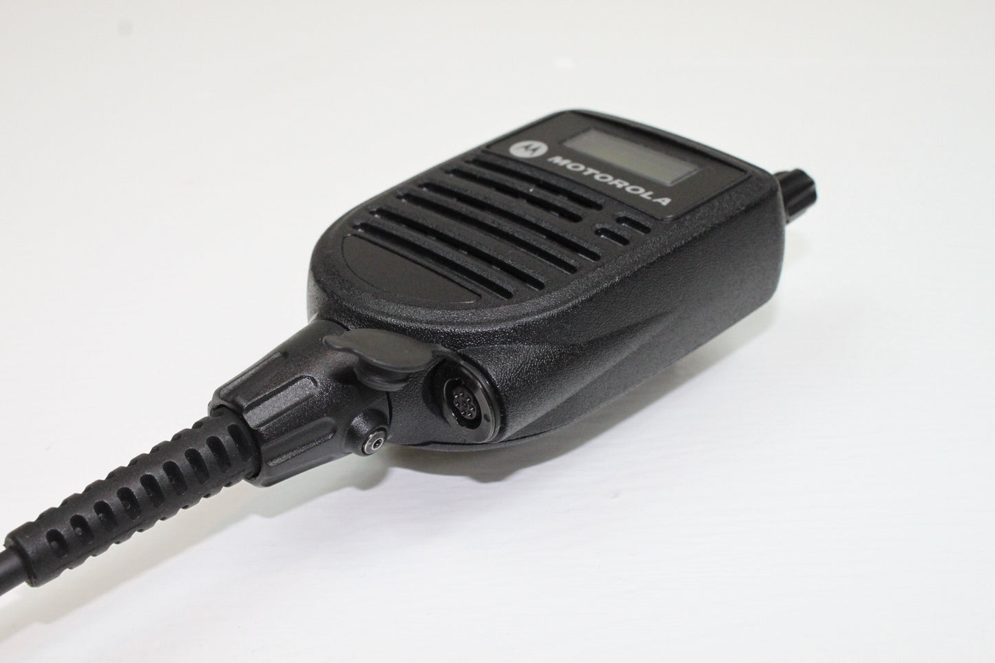 MOTOROLA HMN4104 APX Speaker Mic w/ RLN6424 RX-only earpiece for APX Models