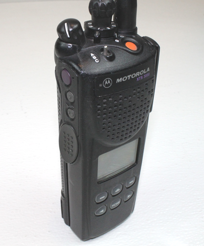 Motorola XTS3000 Model 2 800MHz Portable Radio