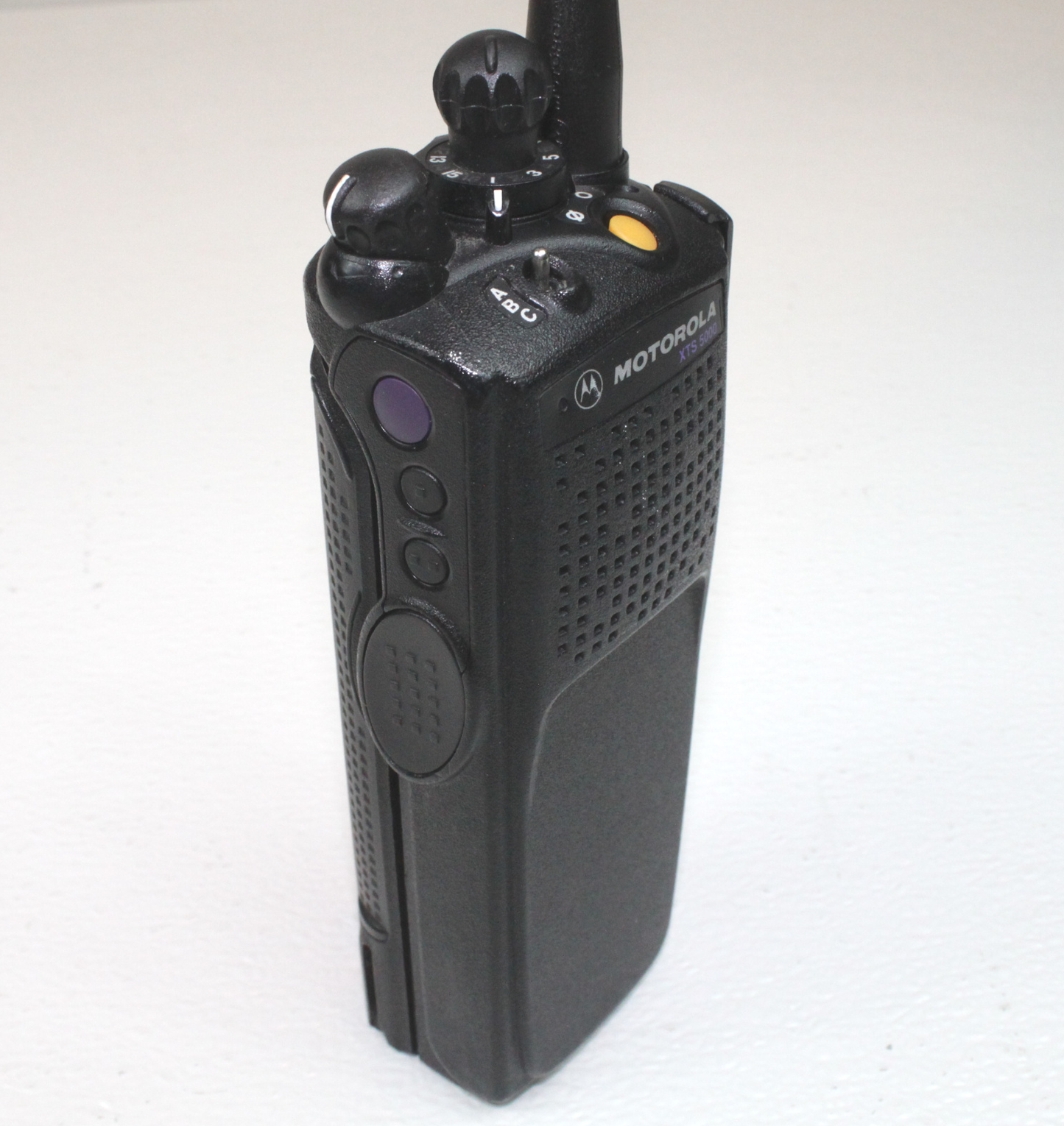 Motorola XTS5000 Model 1 VHF (136-174MHz) Portable Radio