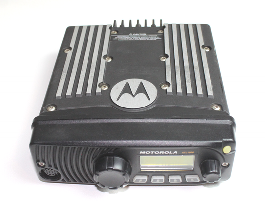 Motorola XTL1500 800MHz Mobile Radio (35W) RADIO ONLY ***