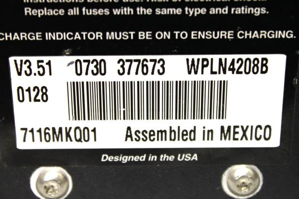 Motorola WPLN4208 Vehicle Charger (Full Kit)