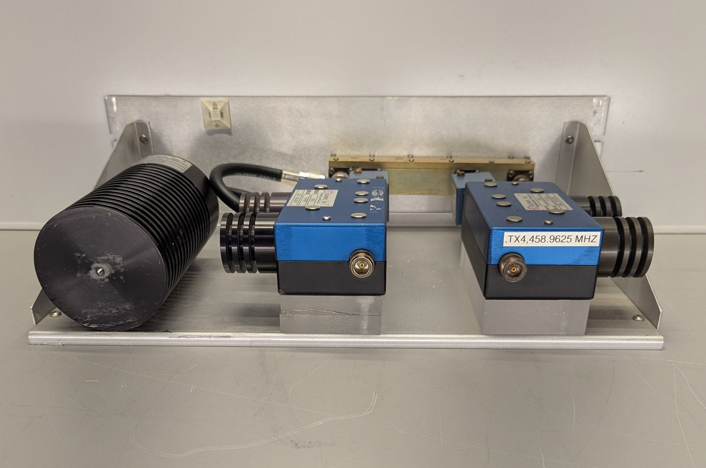 TELEWAVE TW450-2HRB1 2 CH. UHF HYBRID COMBINER