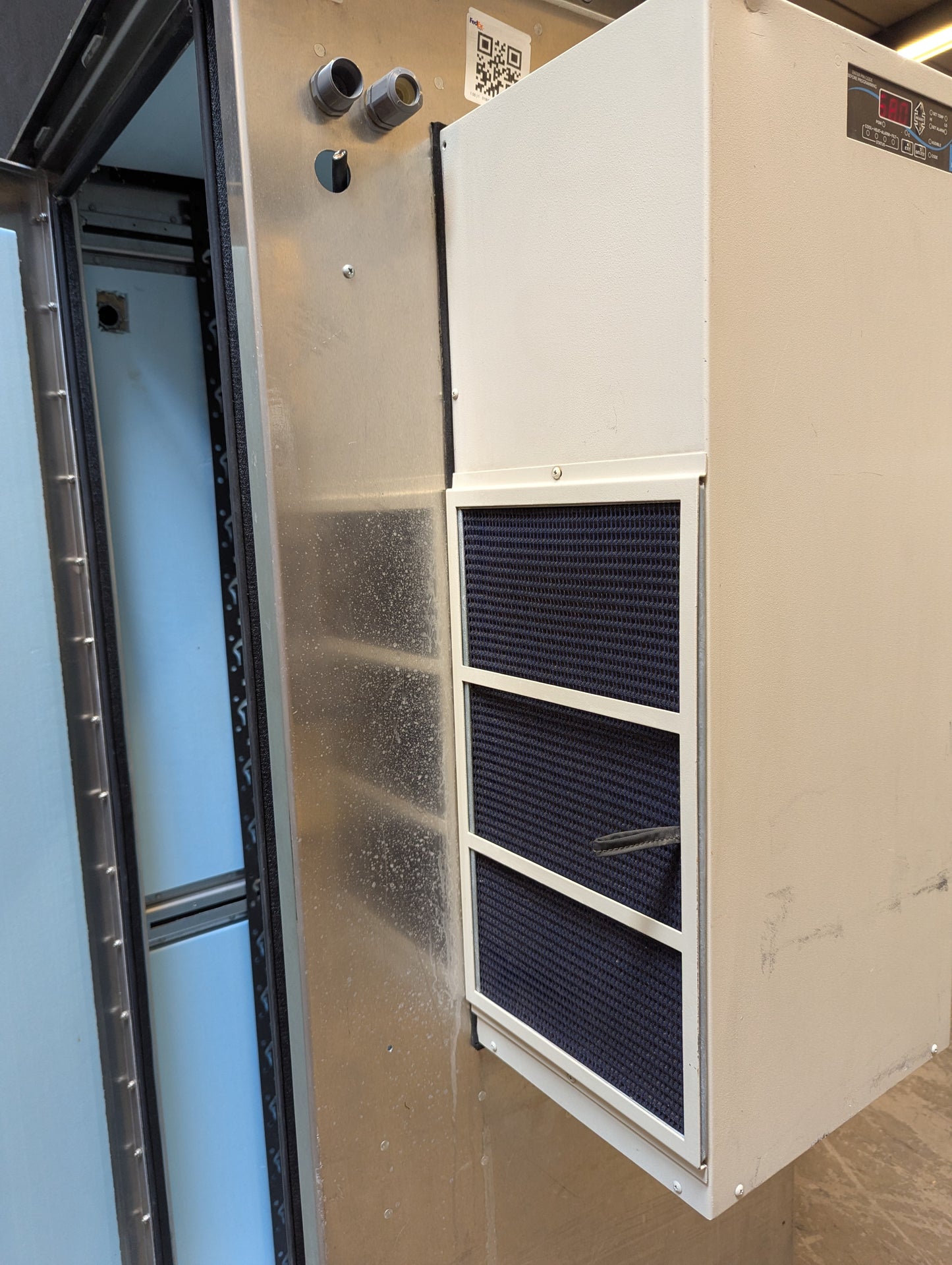 DDB OUTDOOR ENCLOSURE W/ AC (OD-78DX)