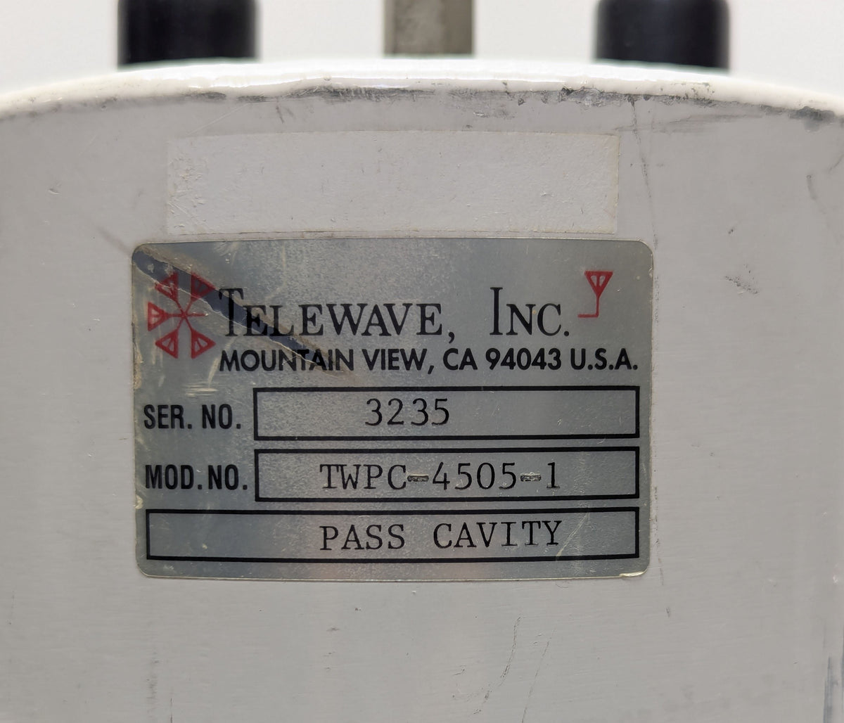 TELEWAVE (TWPC-4505-1) 400-512 MHz Filter cavity
