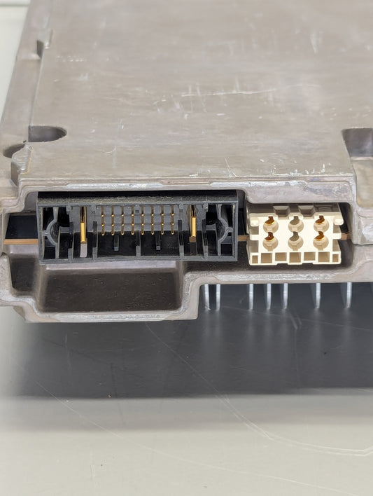 MOTOROLA GTR8000 UHF R1 PA DLN1396-CLE1331 (380-435 MHz)