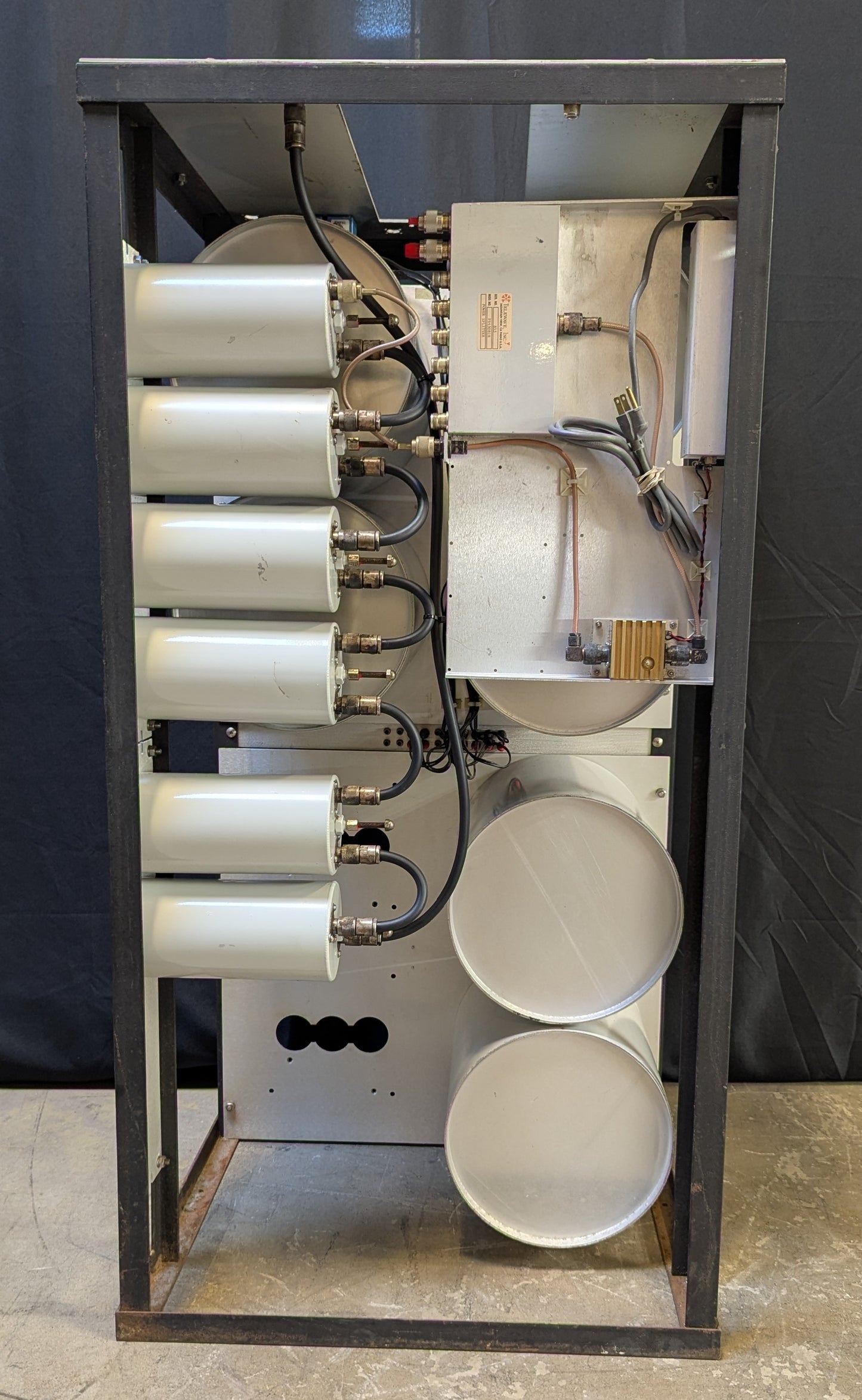 TELEWAVE M101-450-8TRM UHF 6-Chan COMBINER with Optional Rx Multicoupler