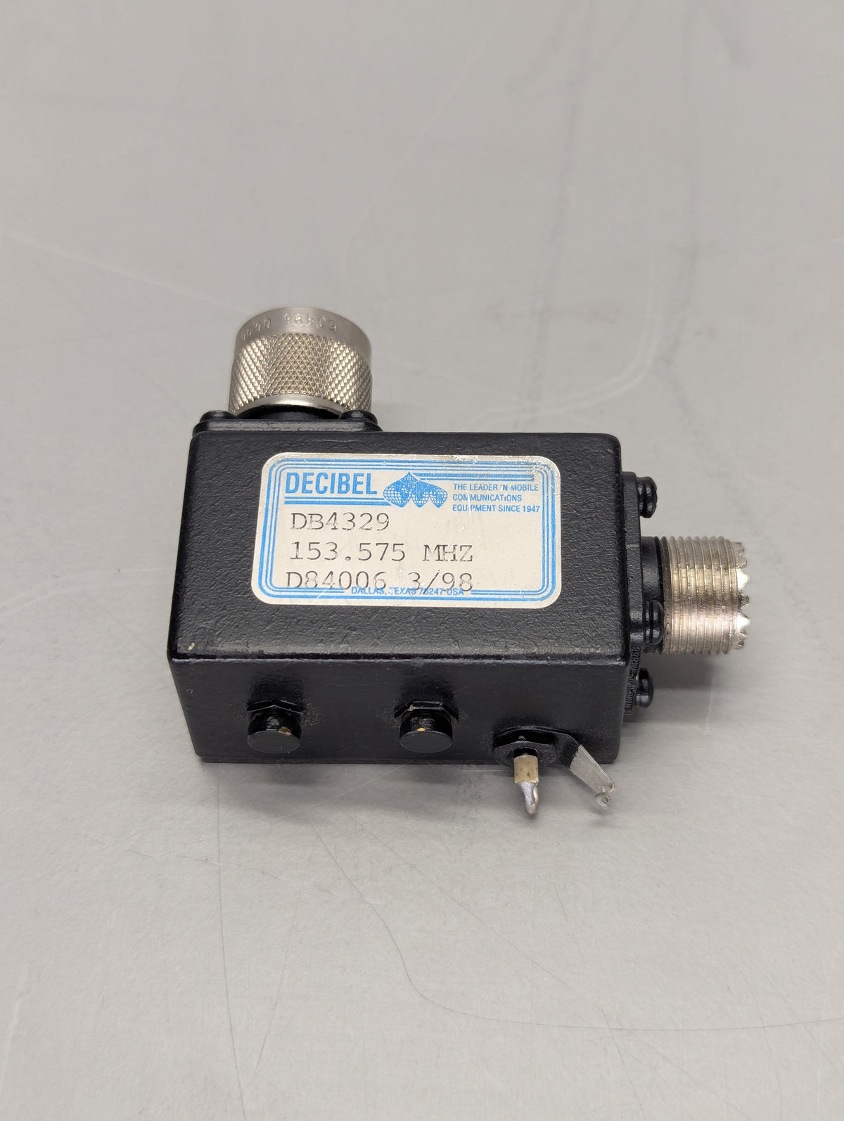 Decibel DB4329 VHF Z-Matcher Impedance Matching Network – Right Angle Connector