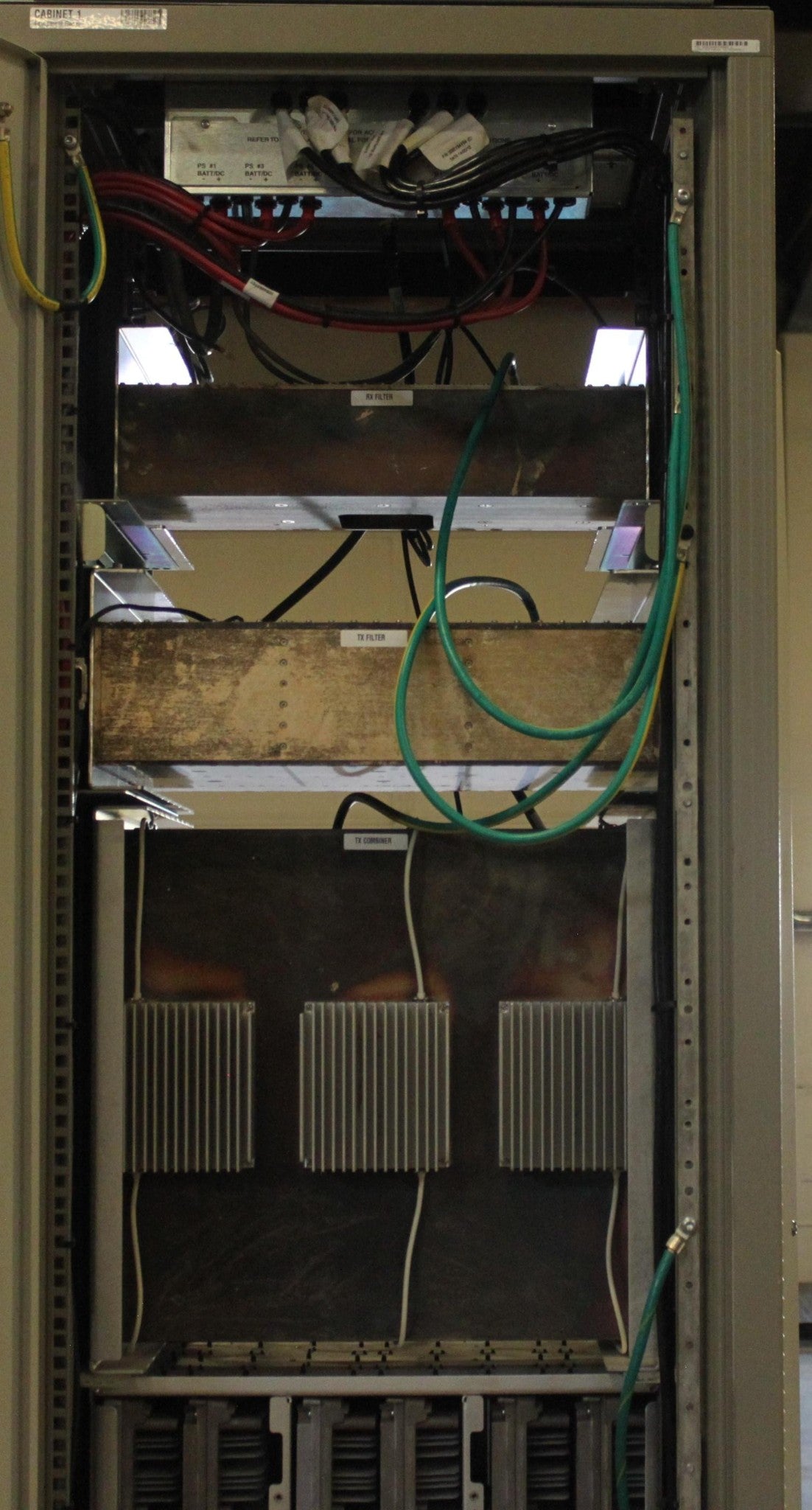 Motorola GTR8000 UHF 435-524 Mhz 5 Channel ASTRO 25 Expandable Site Subsystem
