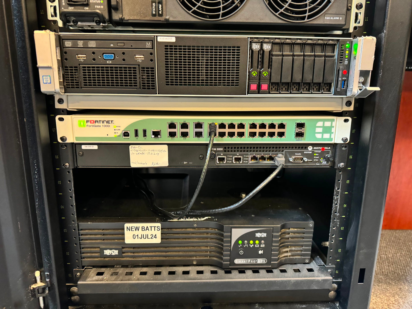 Motorola K Core Conventional Dispatch Console System Complete MCC7100 MCC7500