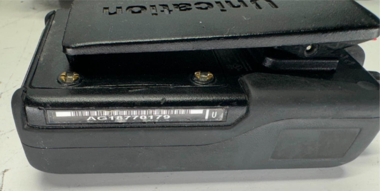 2 Unication G1 VHF Pagers 148-164 MHz w/ Amplified Charger