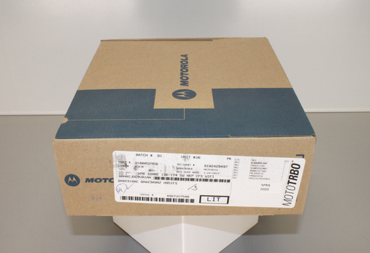Motorola MotoTRBO XPR3300E VHF 136-174 Mhz 16Ch WIFI NEW (O.S.)
