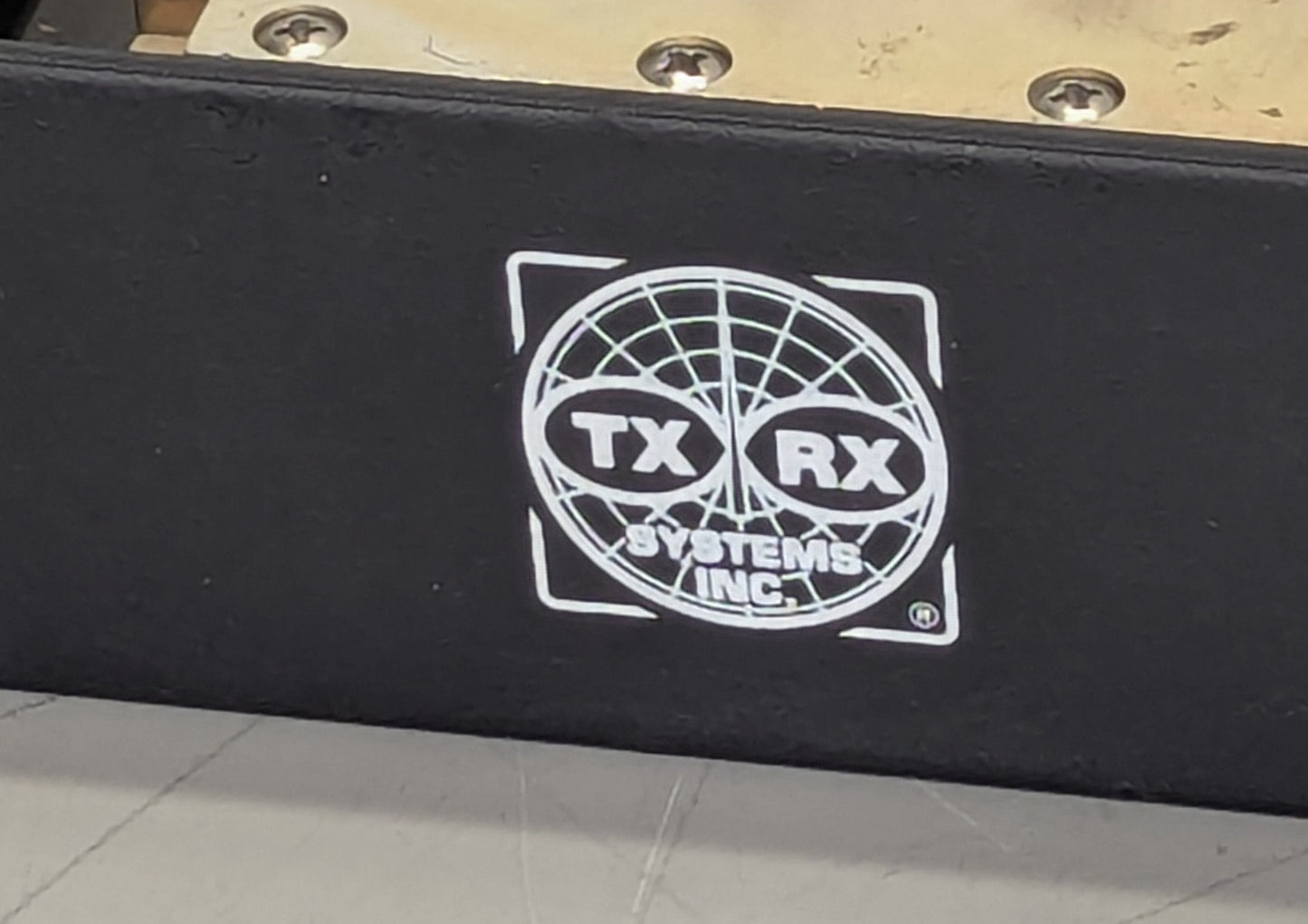 BTG TX RX SYSTEMS MULTICOUPLER (42-57-01-04N) 380–520 MHz