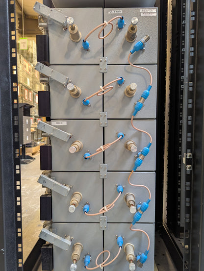 EMR W65552-7DC (CS) DUAL RESONATOR 5 CH UHF Transmit Combiner