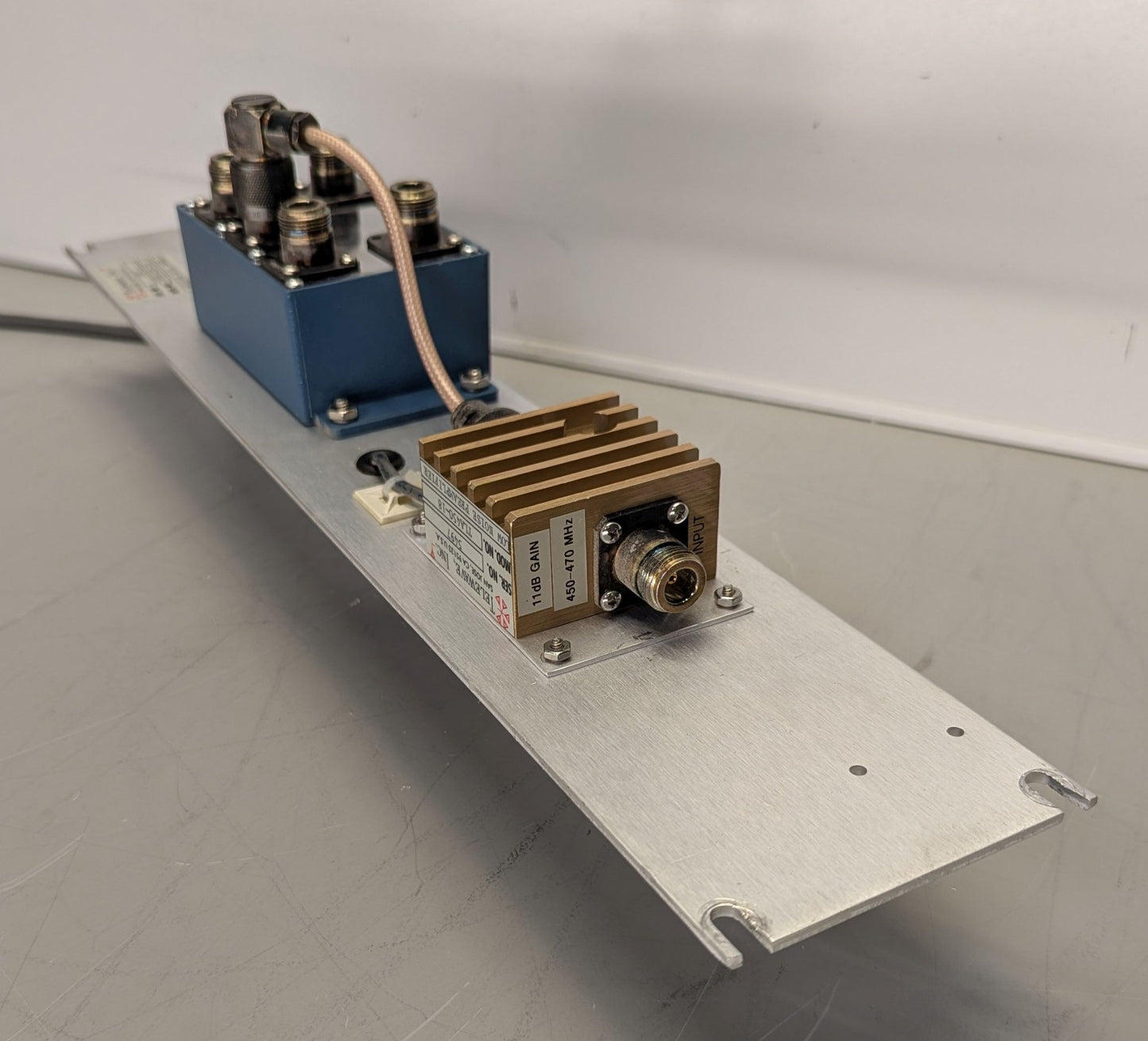 TELEWAVE 4 Channel Receiver Distribution Panel TWR4-450-110