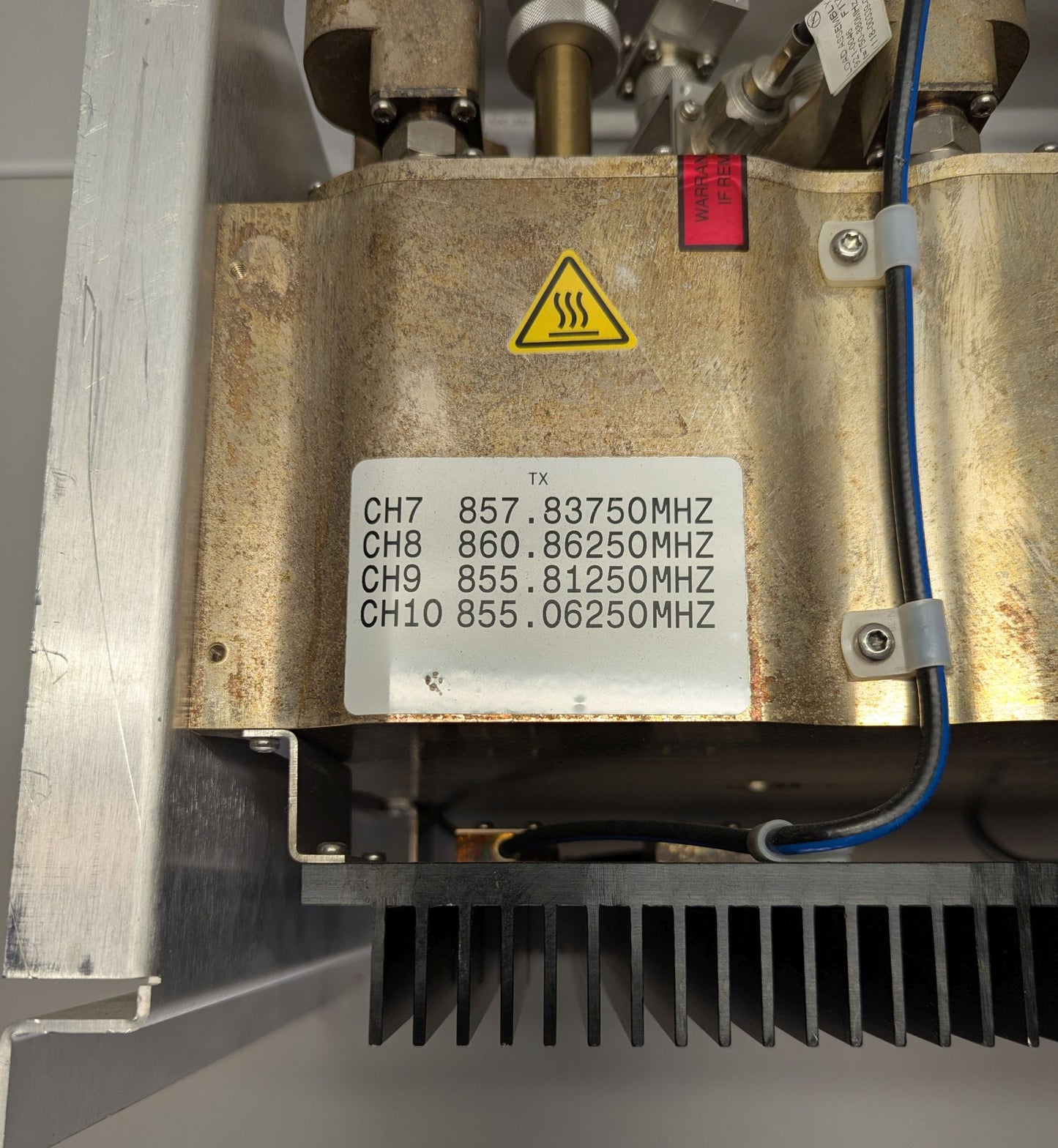 FILTRONIC 4 Ch 800 MHz Ceramic Combiner   PN: DSPCD014V4