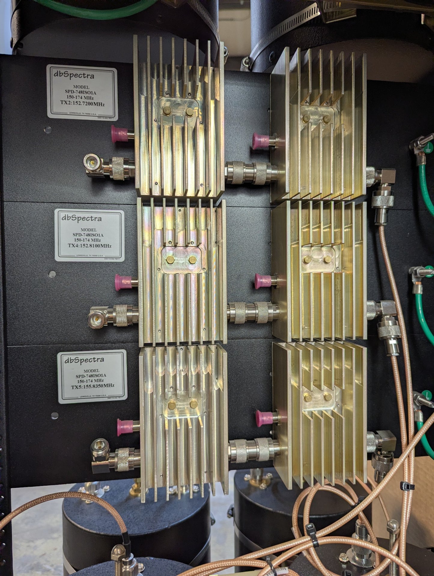 dbSpectra Dual 8-Inch Cavity, 5 Channel VHF Transmit Combiner