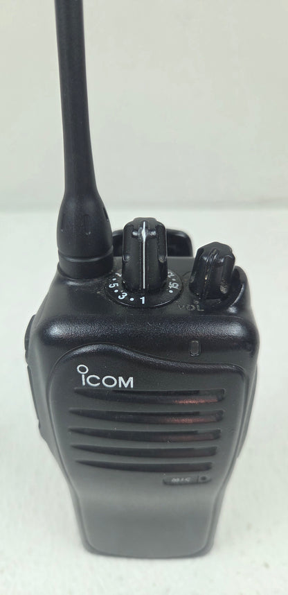 Icom Portable IC-F4011 UHF 400-470 Mhz 16ch 4W