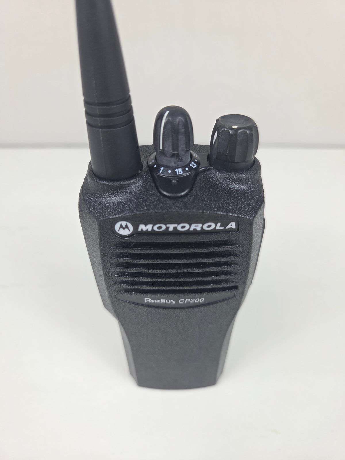 Motorola Portable CP200 UHF 403-440 Mhz 16ch 4W