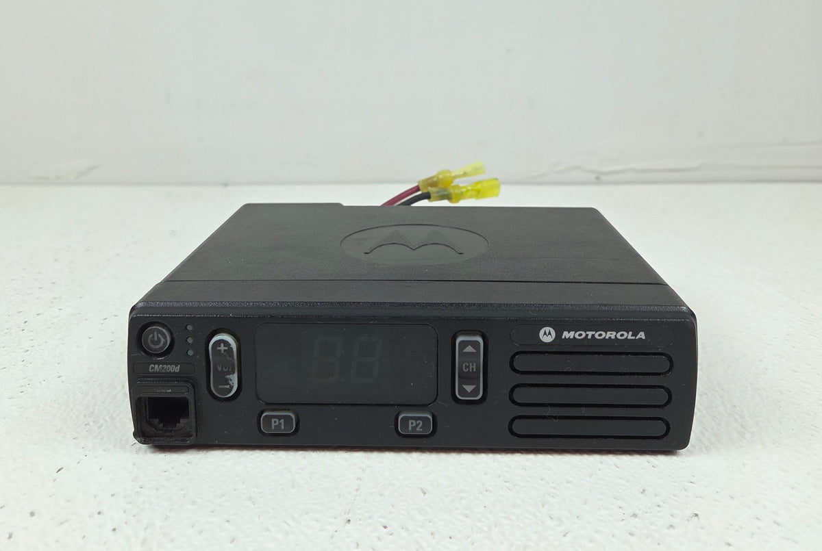 Motorola Mobile CM200D VHF 136-174 Mhz 16ch 25W Analog