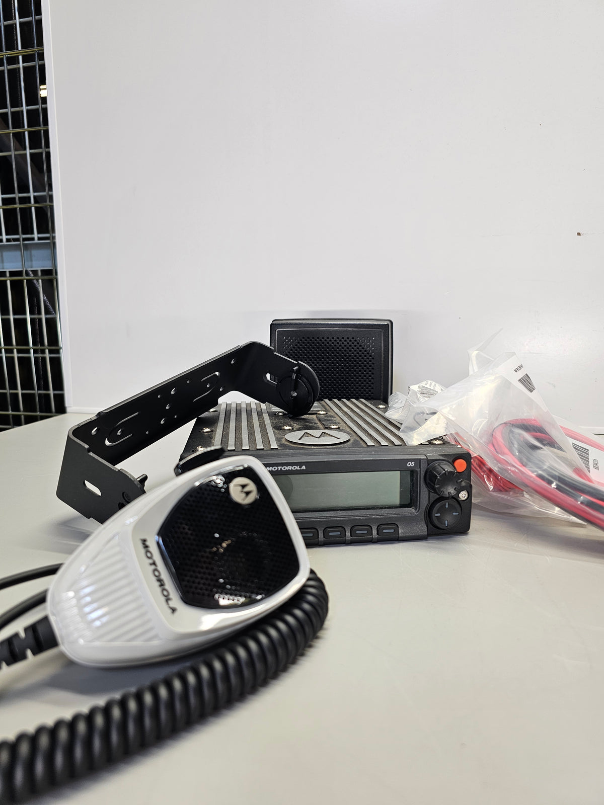 Motorola Mobile APX7500 UHF R1 380-470 Mhz 2000ch 40W