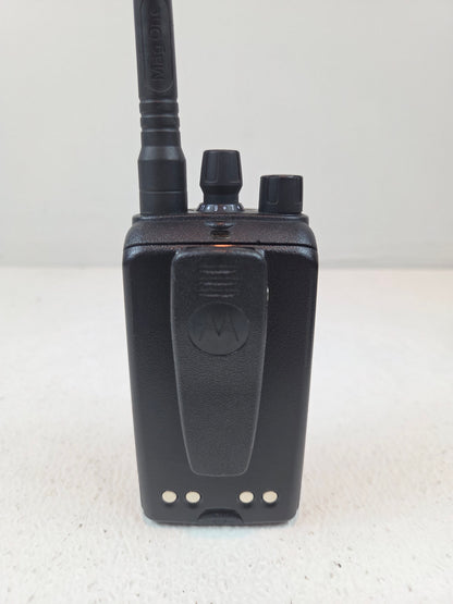 Motorola Portable BPR40D UHF 403-470 Mhz 16ch 4W
