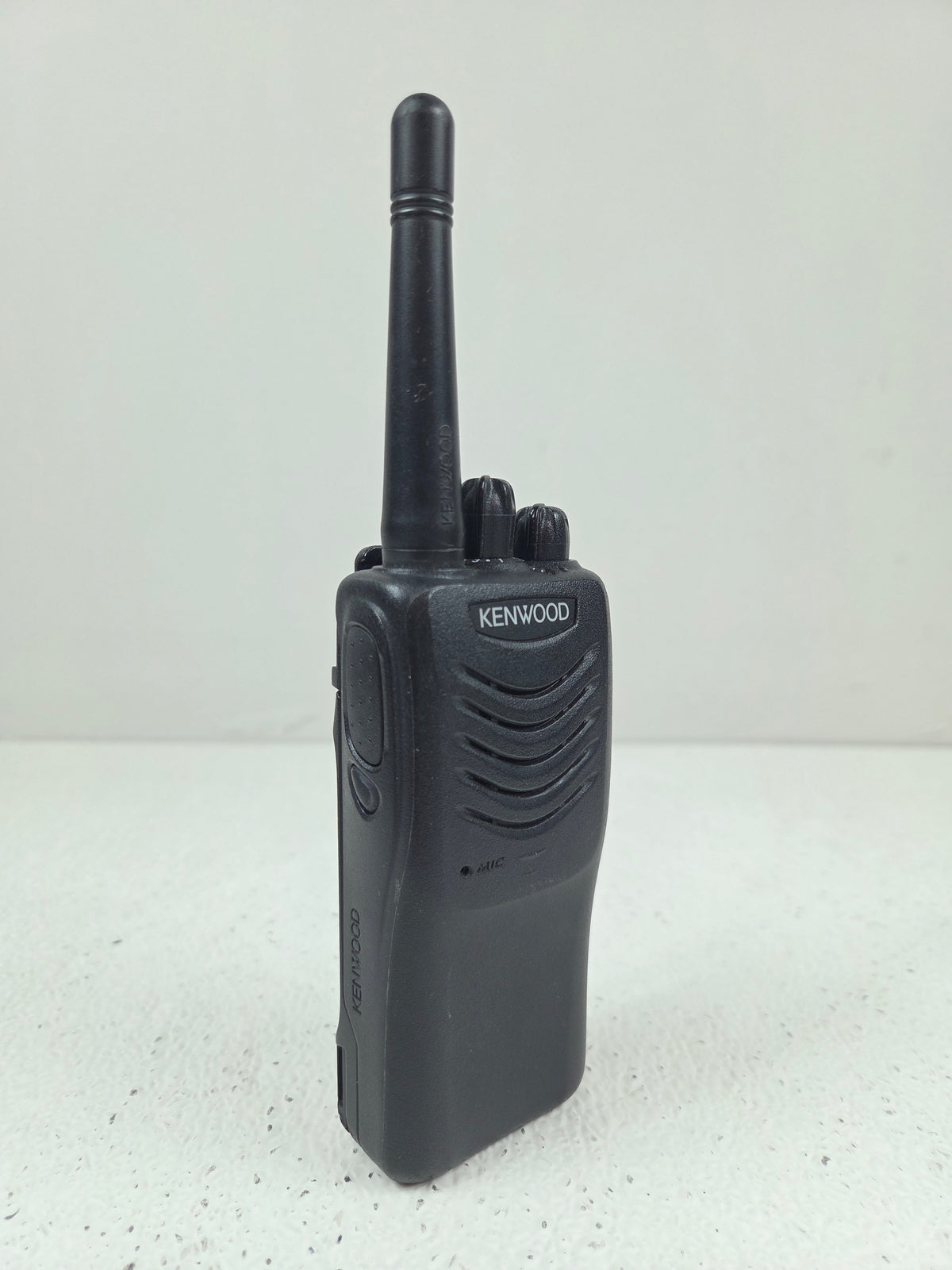 Kenwood Portable TK-3000-1 UHF 440-480 MHz 16ch 4W