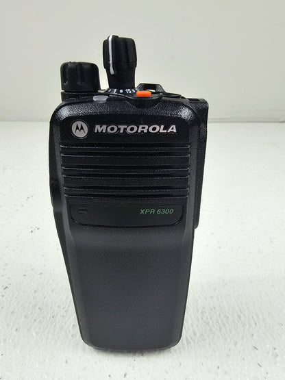 Motorola Portable XPR6300 UHF 403-470 32ch 4W