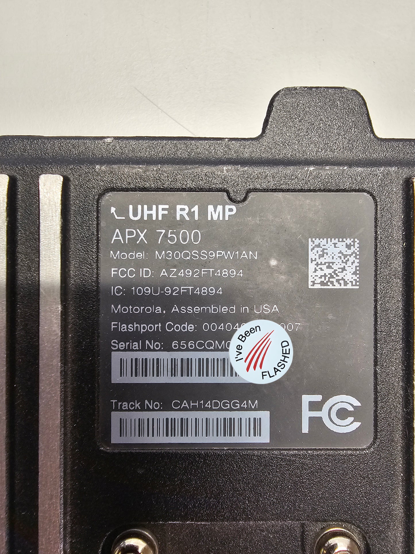 Motorola Mobile APX7500 UHF R1 380-470 Mhz 2000ch 40W