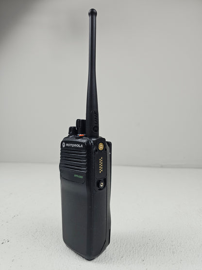 Motorola Portable XPR6300 UHF 403-470 32ch 4W