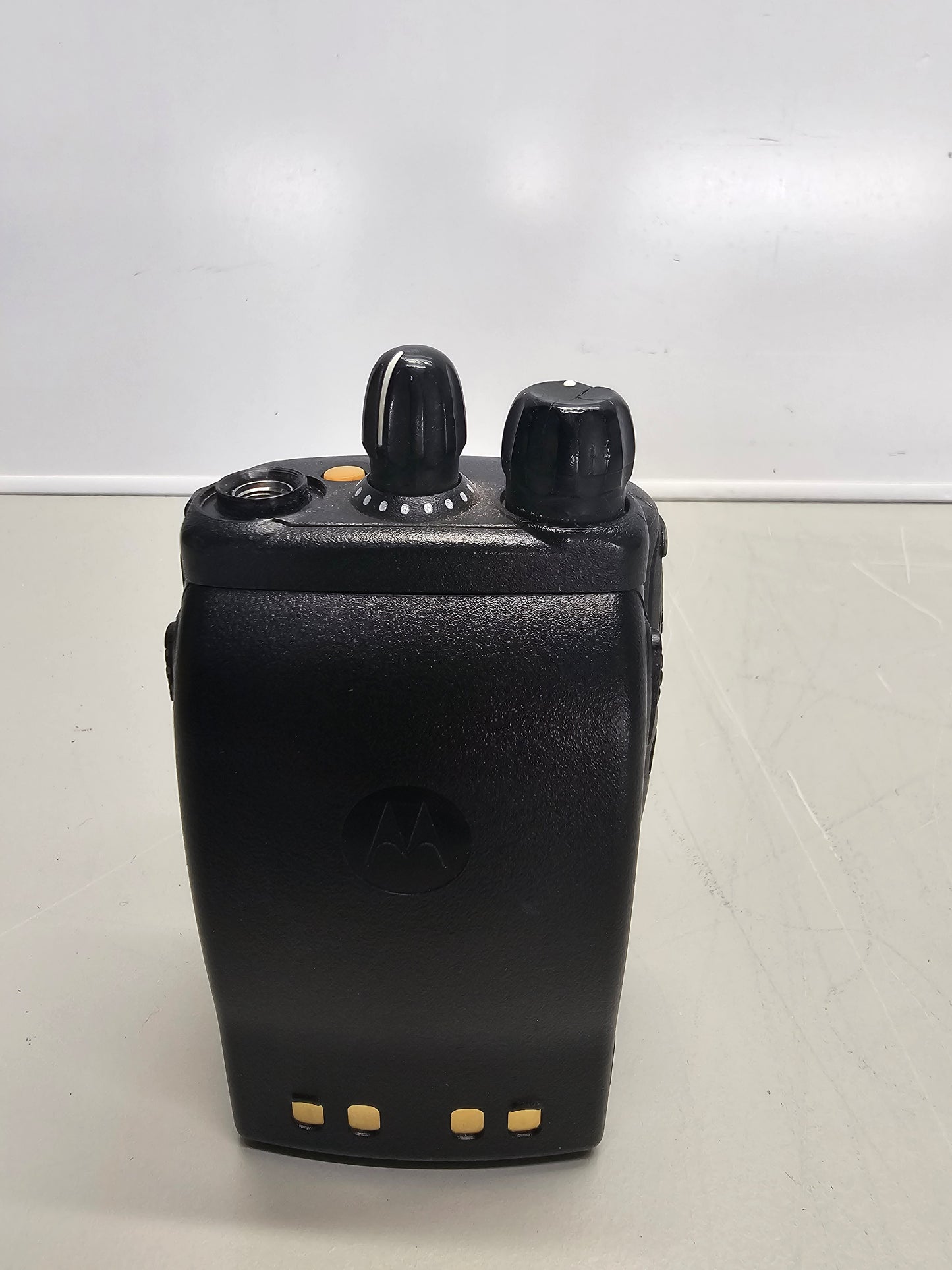 Motorola Portable EX560 XLS VHF 136-174 Mhz 160ch 5W