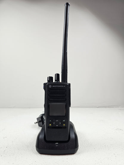 Motorola Portable APX900 VHF 136-174 Mhz 512ch 5W