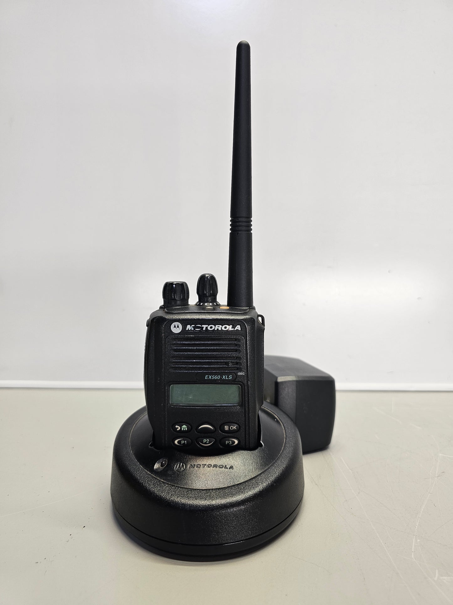 Motorola Portable EX560 XLS VHF 136-174 Mhz 160ch 5W