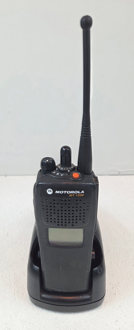 Motorola Portable MT1500 UHF 380-470 MHz 48ch 5W (Model 1.5)