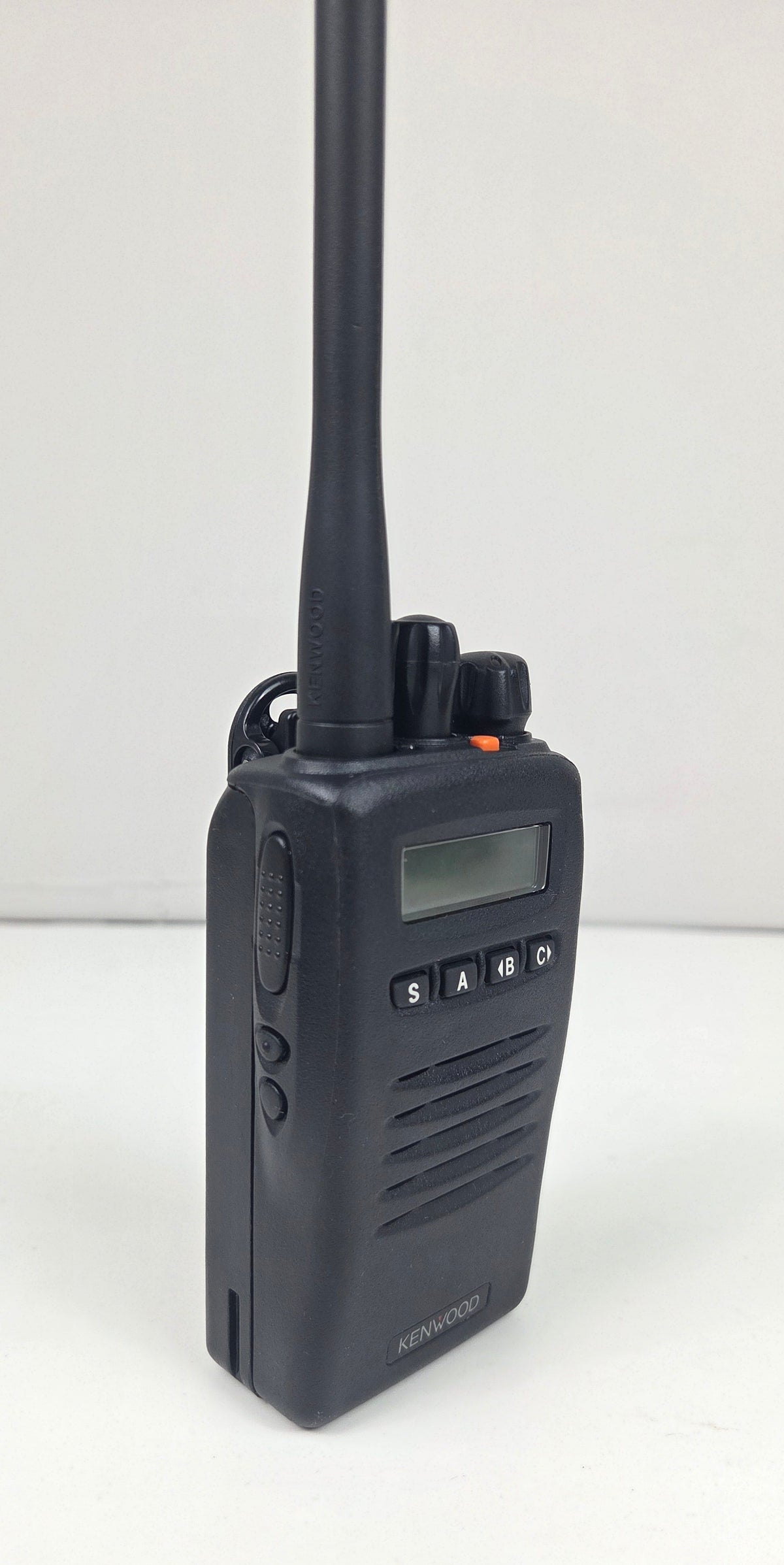 Kenwood Portable TK-2140 VHF 136-174 Mhz 250ch 5W