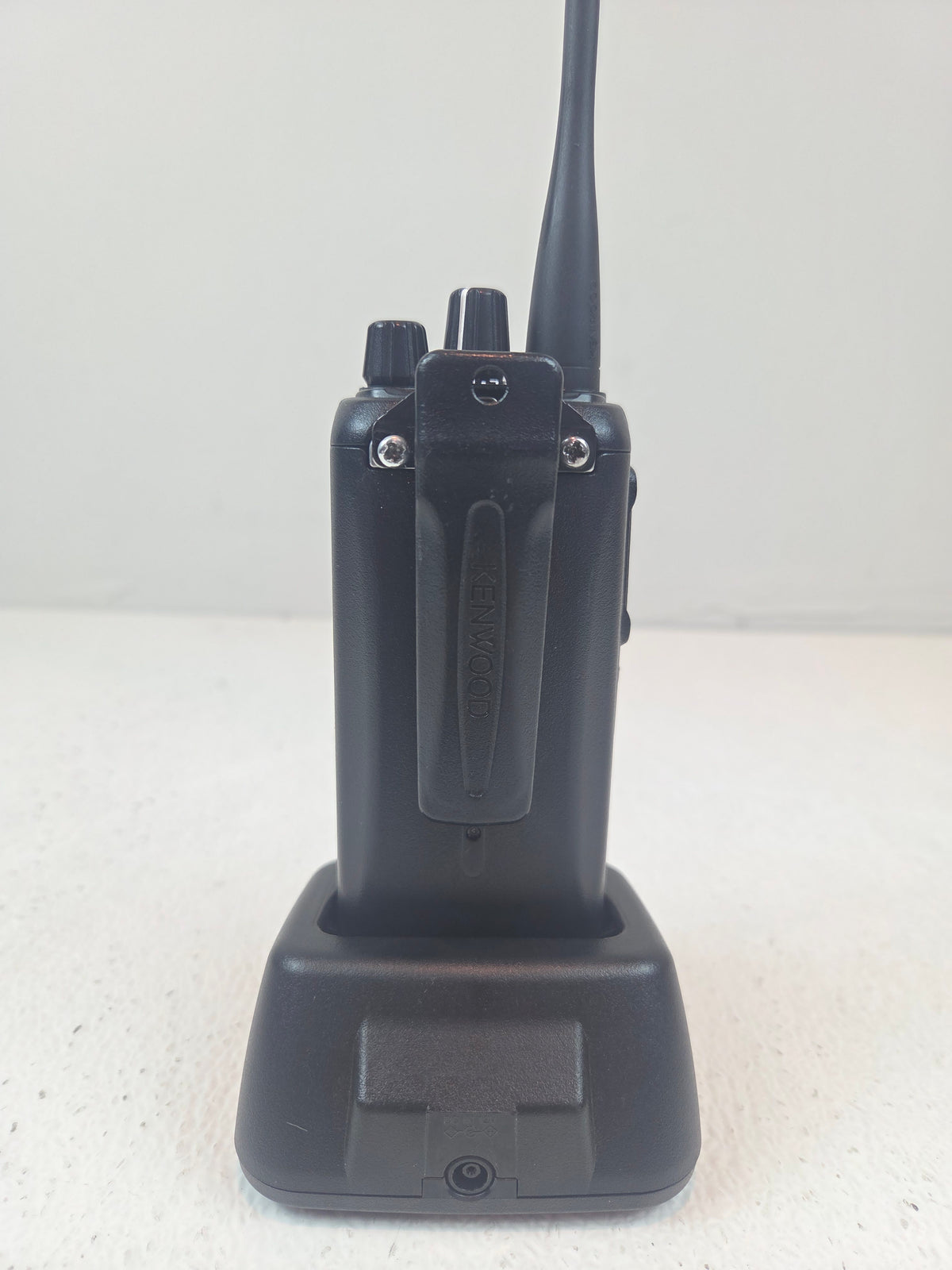 Kenwood Portable NX-1300DU-K UHF 450-520 Mhz 64ch 5W