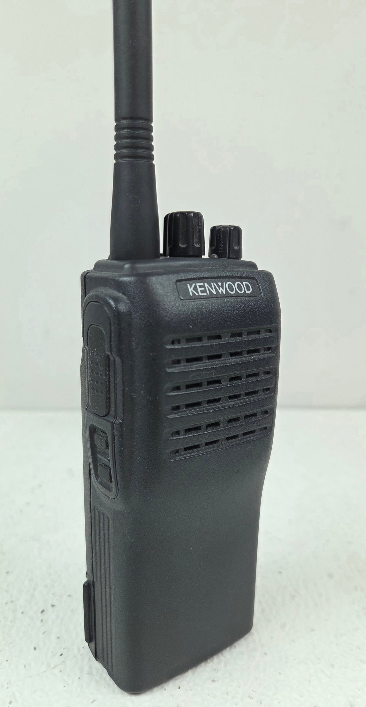 Kenwood Portable TK-260-1 VHF 146-174 MHz 4ch 5W