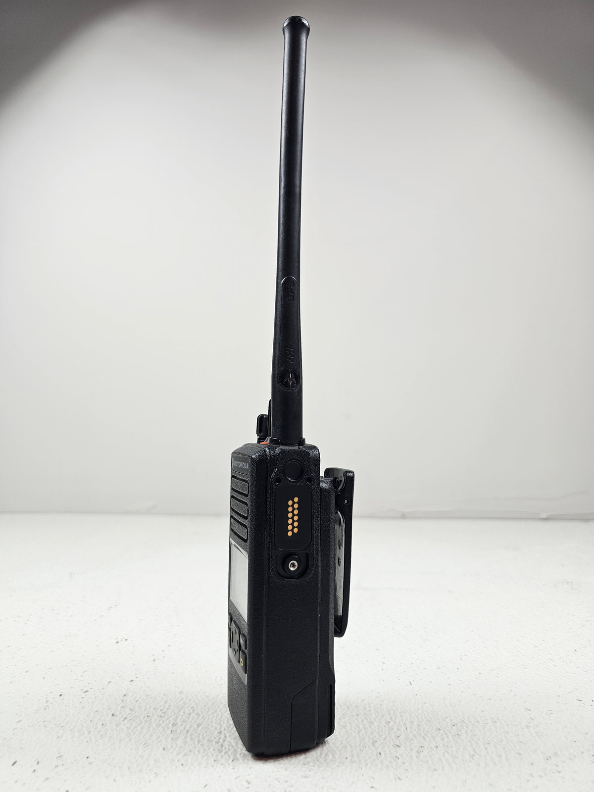 Motorola Portable APX900 VHF 136-174 Mhz 512ch 5W