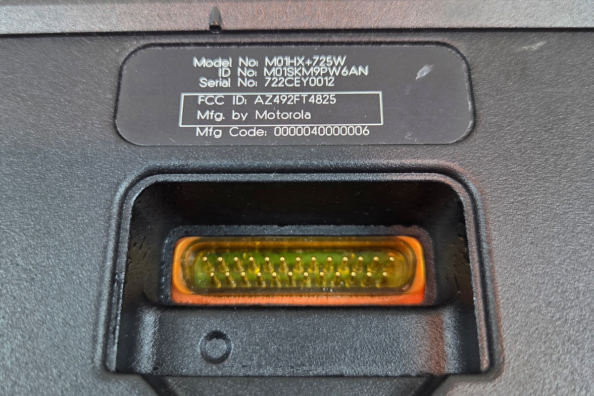 Motorola Mobile MCS2000 UHF 450-520 Mhz 160ch 40W Model 2