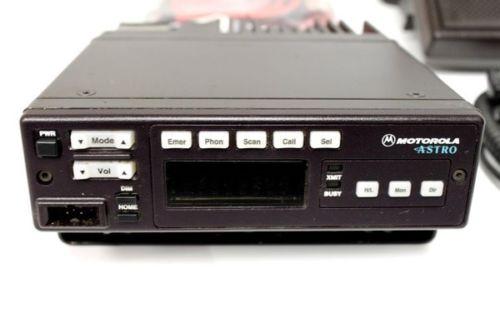 Motorola Astro Spectra (W5) UHF (450-485MHz) Mobile Radio (40W)
