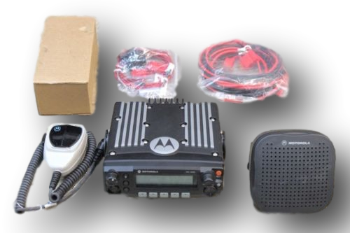 Motorola XTL2500 UHF (450-520MHz) Mobile Radio (40W) - Dash Mount